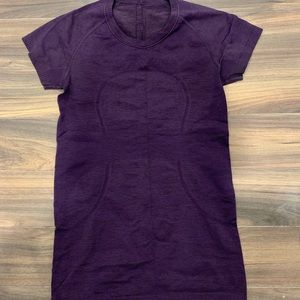 Lululemon Swiftly Tech SS Crew Chilled Grape